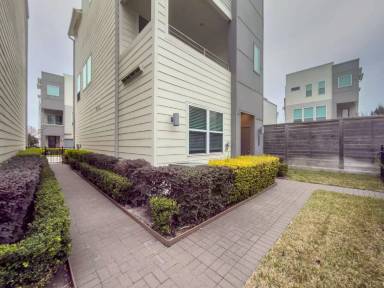 Main picture of 2733 Eado Edge Ct