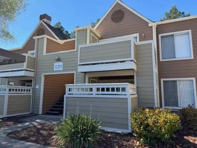 Main picture of 120 Reflections Dr