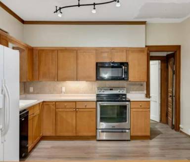 Main picture of 1128 6th St S