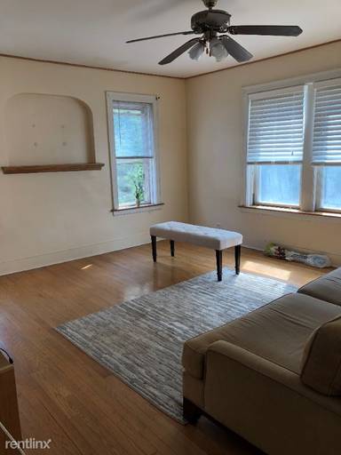 Main picture of 5031 N Harding Ave
