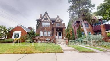 Main picture of 186 Eastlawn St