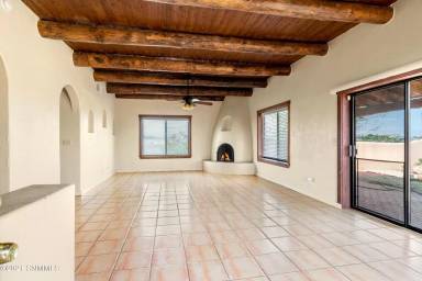 Main picture of 3350 Longview Ln