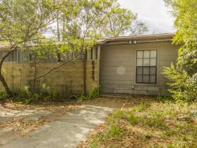 Main picture of 6923 SW 46th Ave