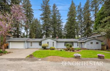 Main picture of 17521 Redfern Ave