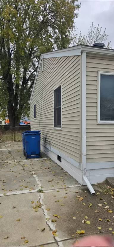 Main picture of 11259 Sherman Ave
