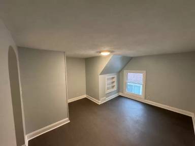 Main picture of 210 S Walnut St