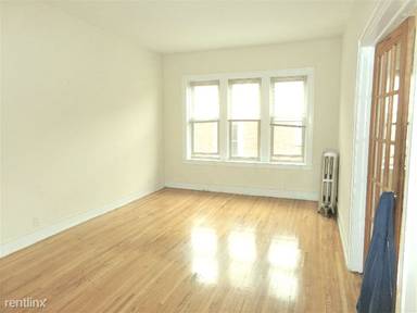 Main picture of 1320 W Estes Ave