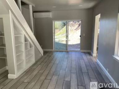 Main picture of 3255 Washington St