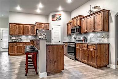 Main picture of 520 Arkansas Black