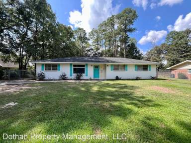 Main picture of 304 Meadowbrook Dr