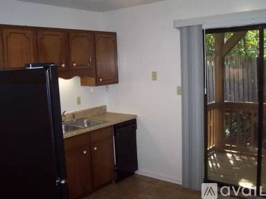 Main picture of 427 N Center St