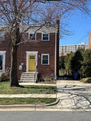 Main picture of 117 S Iris St