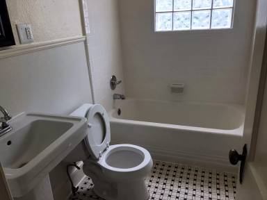 Main picture of 137 Burnett St