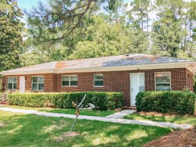 Main picture of 405 Catherine Ave