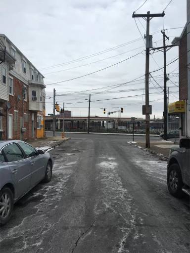Main picture of 1001 Sycamore St