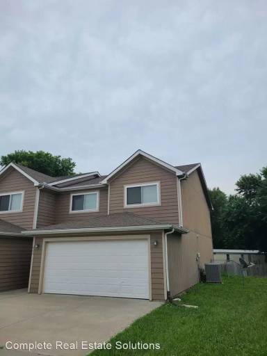 Main picture of 823 Whitetail Ct