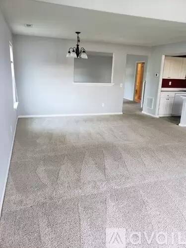 Main picture of 130 Buttonwood Ln