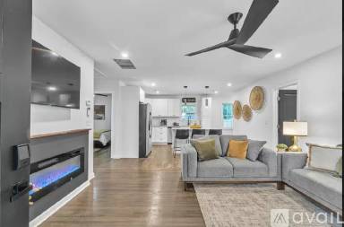 Main picture of 537 Westmeath Dr SW