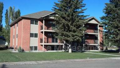 Main picture of 807 W Villard St