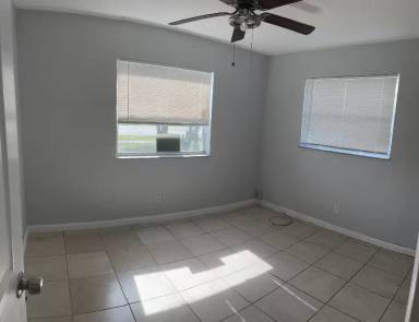 Main picture of 548 NW 2nd Way