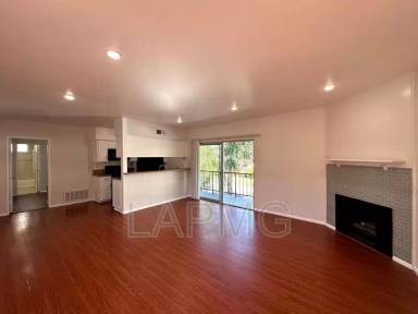 Main picture of 5435 Bellingham Ave