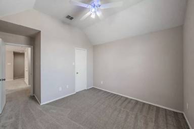 Main picture of 923 Jamie Dr