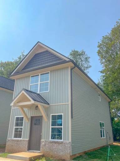 Main picture of 310 Honeycomb Ct