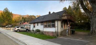 Main picture of 1235 32nd St