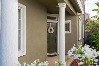 Main picture of 7 Sanderling Ct