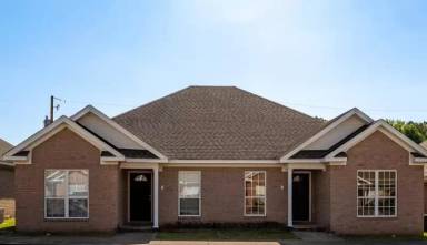 Main picture of 61 Cardinal Ln