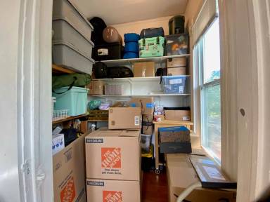Main picture of 4060 Oak St