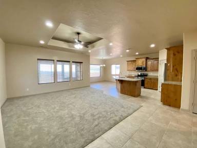 Main picture of 749 N 3000 W