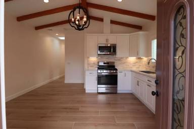 Main picture of 4599 Coachman Way