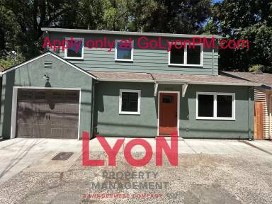 Main picture of 2413 Historic Aly
