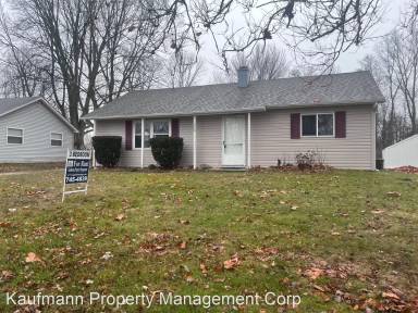 Main picture of 540 Royalton Dr