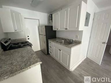 Main picture of 517 NW 15th Ter