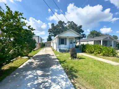 Main picture of 958 Avenue B