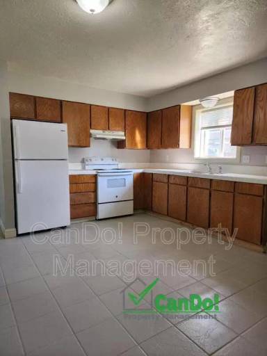 Main picture of Carol Court Apartments