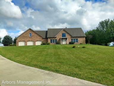 Main picture of 1012 Rooster Ct