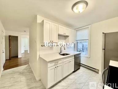 Main picture of 35 Davis Sq