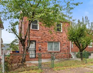 Main picture of 5034 Ampere St