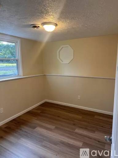 Main picture of 371 Hayward Ave