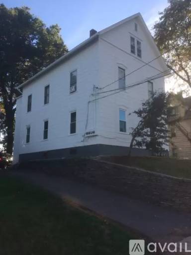 Main picture of 29 Eden Ave