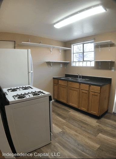 Main picture of 1001 Hall Pl