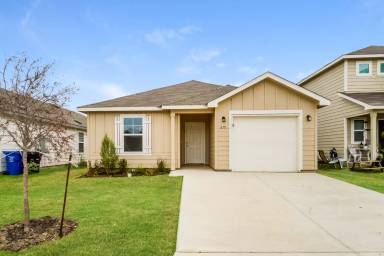 Main picture of 819 Retama Pass