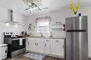 Main picture of 108 Cooley Rd
