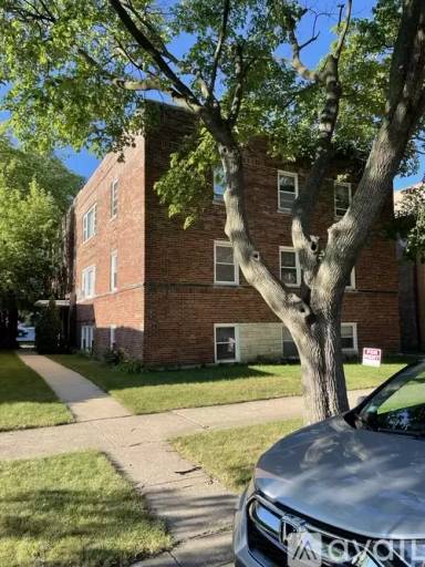 Main picture of 2614 W Fitch Ave