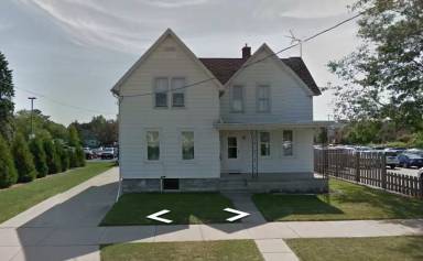 Main picture of 315 E Maple St