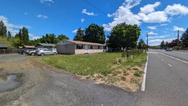 Main picture of 1241 S Hanson Ave