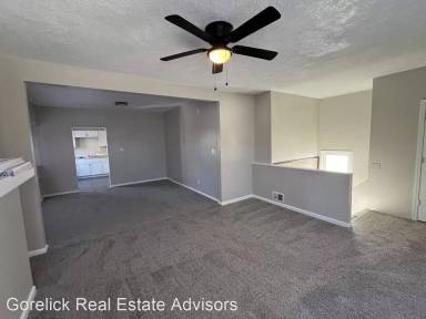 Main picture of 3713 E 151st St